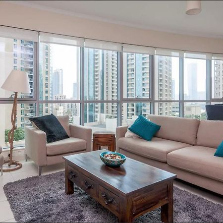 Faraway Homes - Burj Residences ดูไบ ภายนอก รูปภาพ