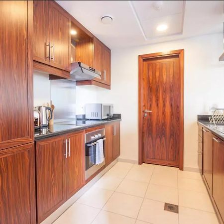 Faraway Homes - Burj Residences ดูไบ ภายนอก รูปภาพ